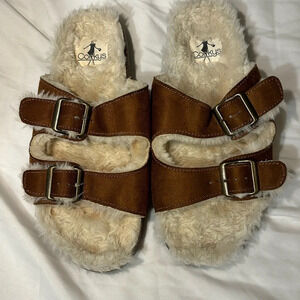 Corkys Faux Fur Double Buckle Footbed Sandals Brown size 8